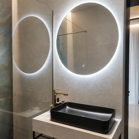 Evening Elegance - Vivien Apartment Ceske Budejovice